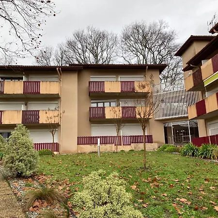 Le Beaulieu T1 Bis Rdc Classe 3 Etoiles Avec Parking A Barbotan アパート Cazaubon